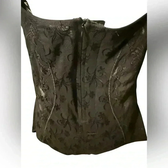 Women’s black stretchy lace bodysuit with hook & eye & zipper closure at back - Picture 6 of 11